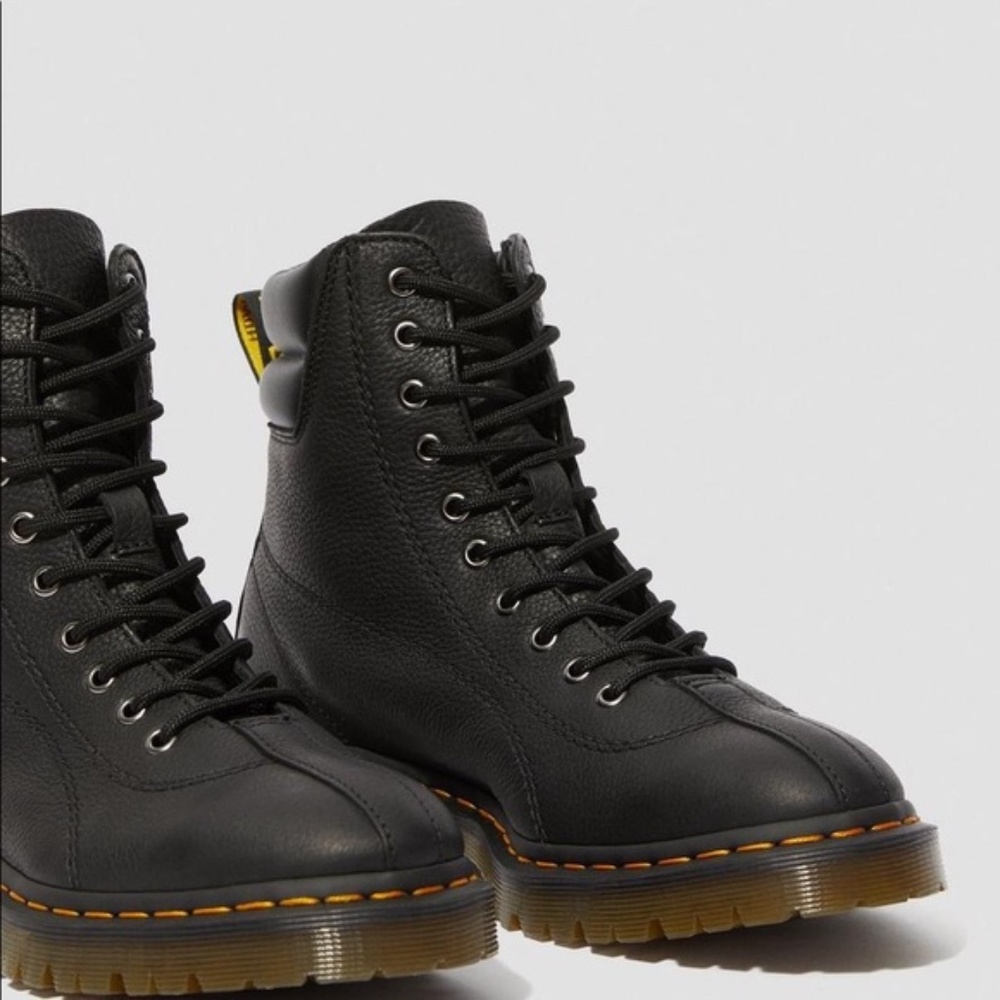 NEW Dr Marten Santo Grizzly 10 Eye Combat Boots - Picture 1 of 13